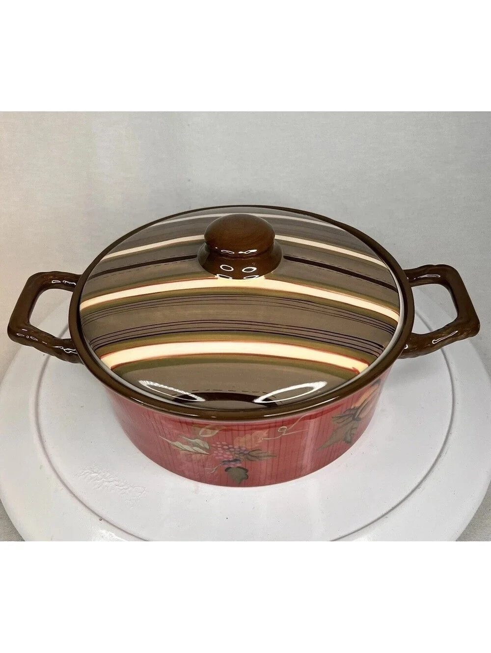 Tracy Porter Octavia Hill Garden 2 Qt Round Covered Casserole Red Green EUC